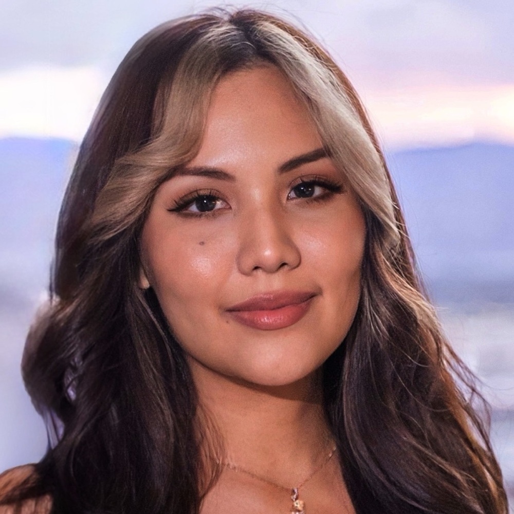 Meet your Posher, Abigail